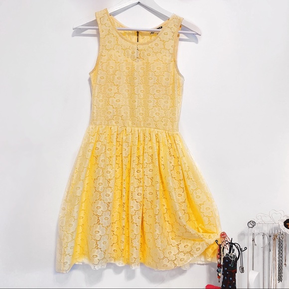 Lacy summer dress from Italy - Picture 1 of 5